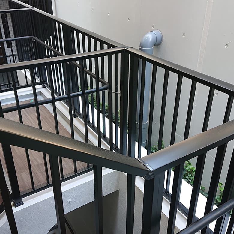 タテ格子 手すり