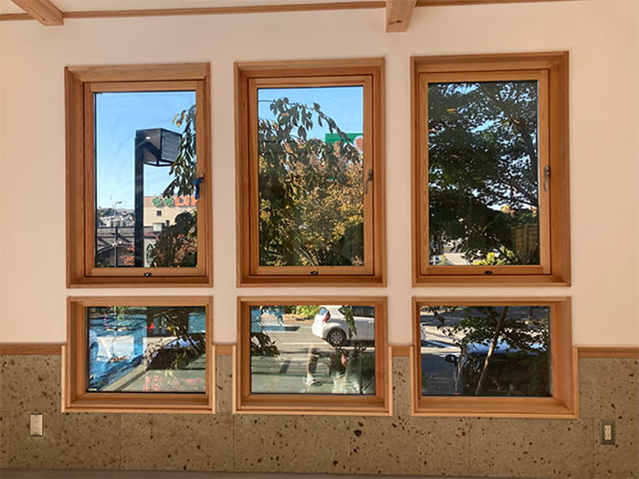 ケースメントウィンドウ FES/ヴェステック株式会社