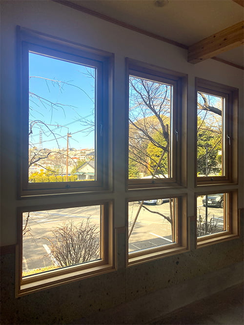 ケースメントウィンドウ FES/ヴェステック株式会社