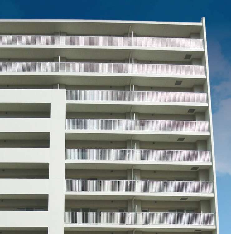 風騒音防止手すり・風騒音抑制手すり/ビニフレーム工業株式会社