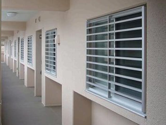 窓用手すり/面格子/窓内手すり