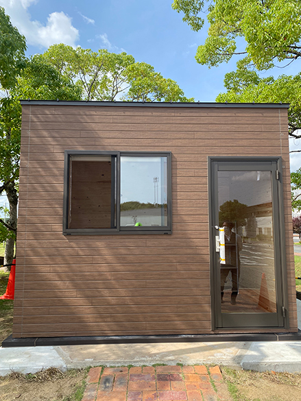 レブユニット 「デミックモンガー」- 移動式木造ユニットハウス -
