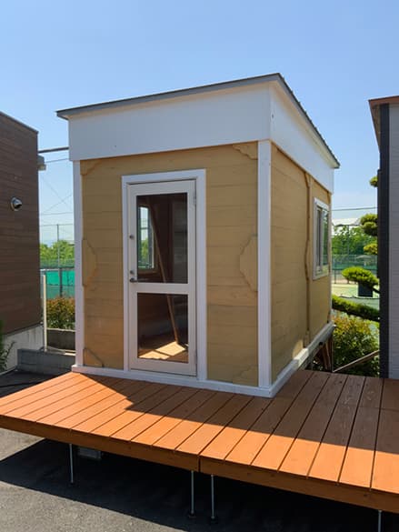 レブユニット「ログBOX」- 移動式木造ユニットハウス -