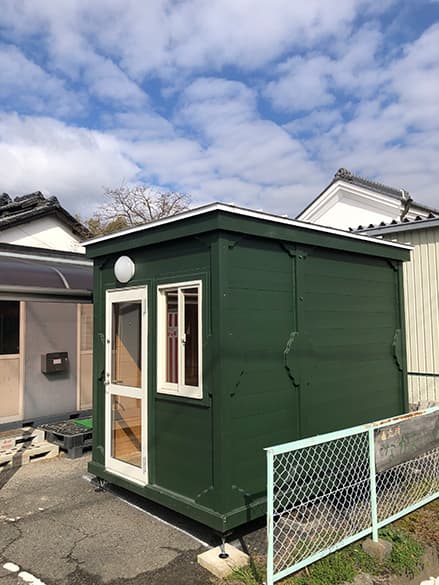 レブユニット「ログBOX」- 移動式木造ユニットハウス -