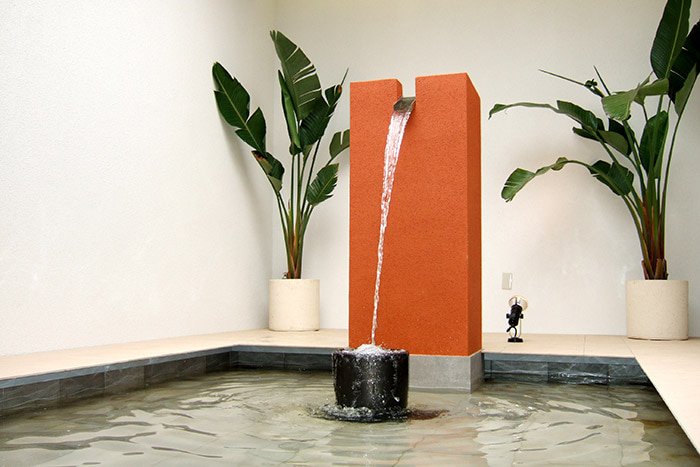 空間水演出【オーバーフォール・人工滝】