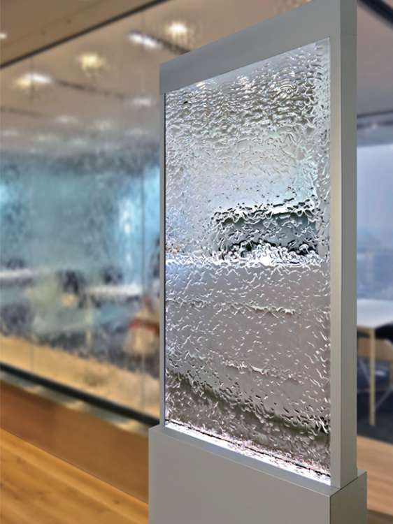 水のパーテーション / 株式会社ウォーターパール