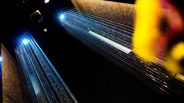 ライン状の滝:フィルムフォール<宝蔵寺 大阪御廟様>