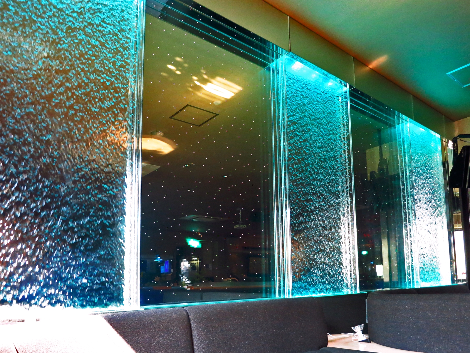 空間水演出【アクアウォールパネル・滝設備】