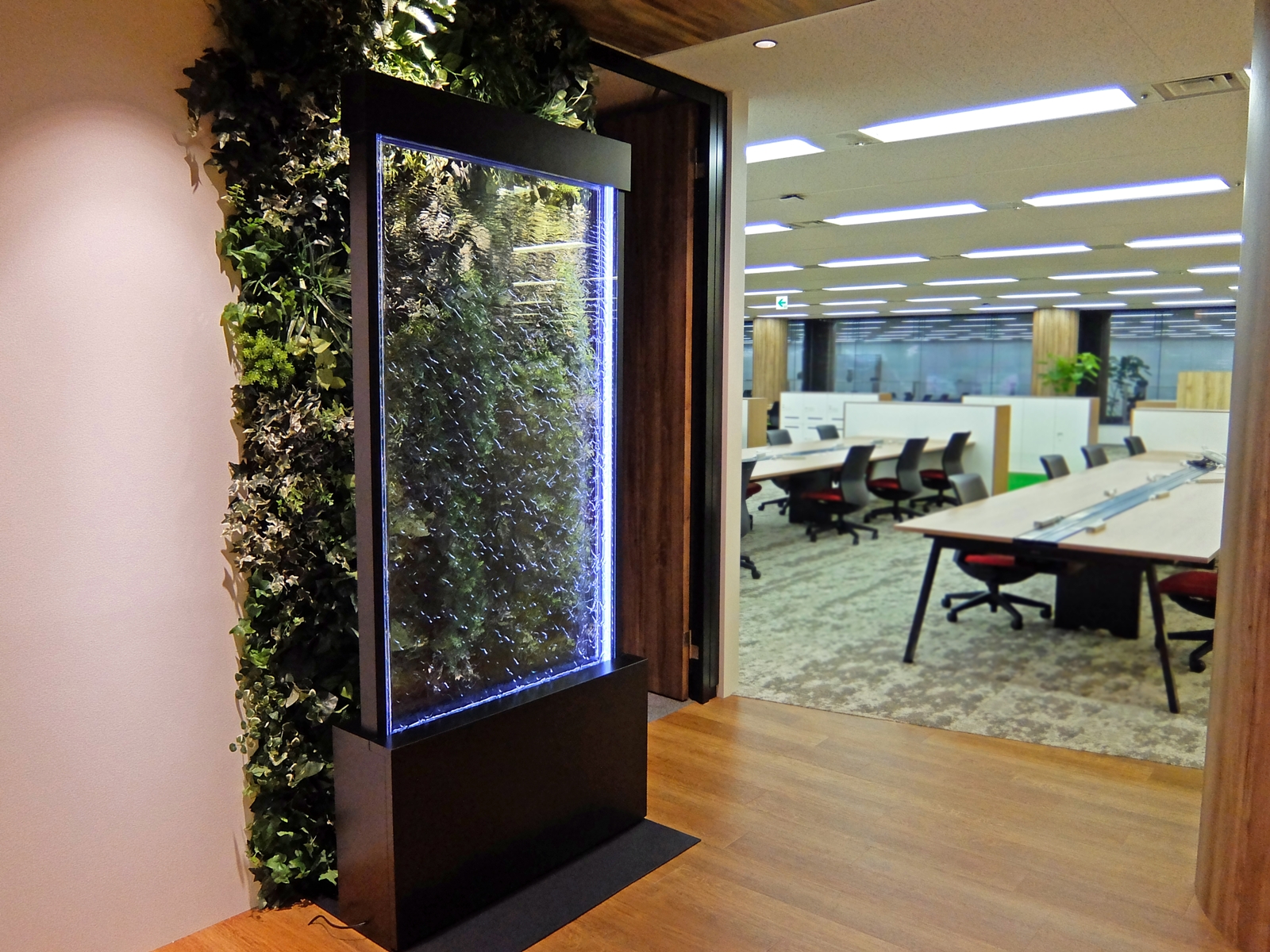 空間水演出【アクアウォールパネル・滝設備】