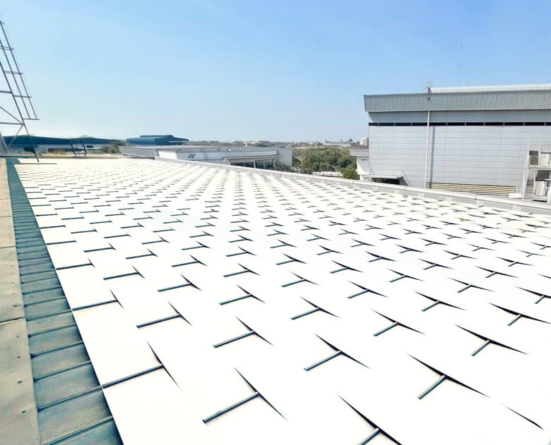 SPACECOOLルーフシェード/日本ワイドクロス株式会社