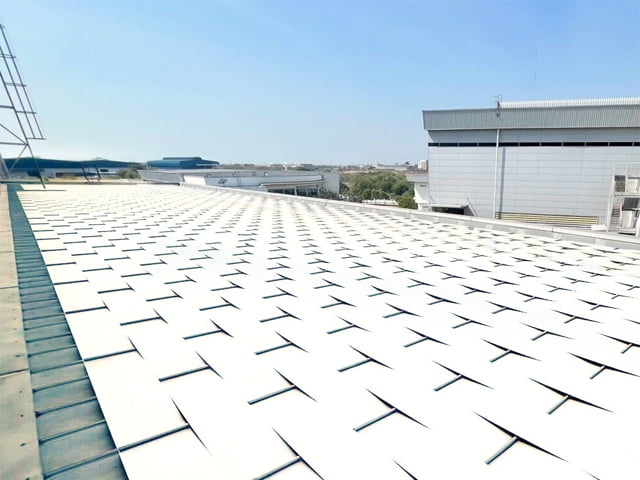 SPACECOOLルーフシェード