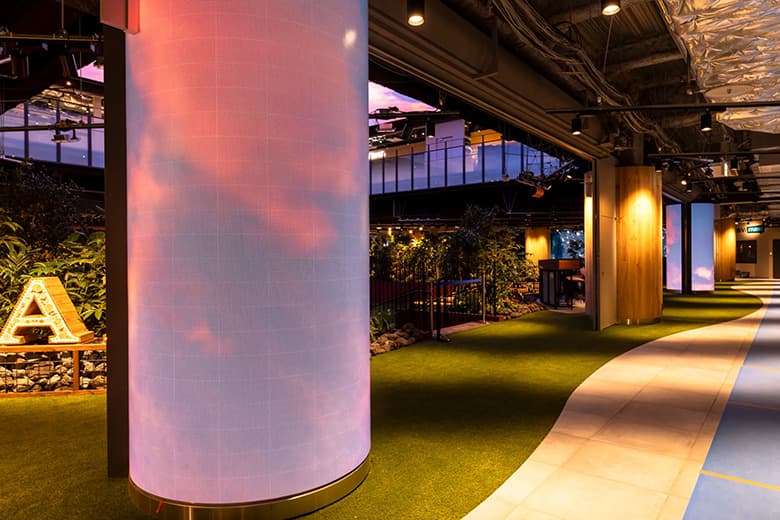 フレキシブル型LEDビジョン