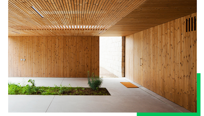 高熱乾燥処理木材パインサーモウッド