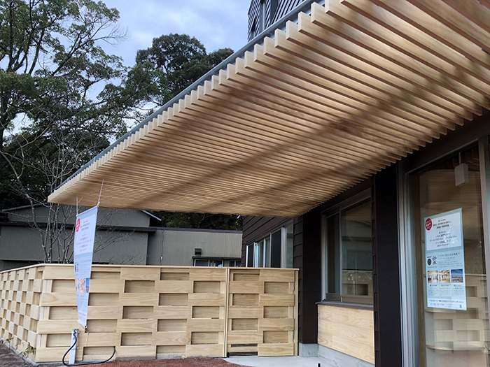 高耐久化天然木材「アコヤ」