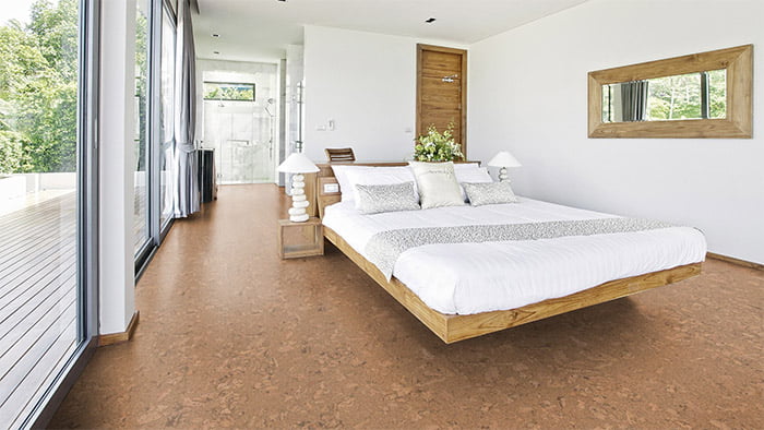 お子様やペットにも安心。体に優しい床暖房対応コルクフローリング