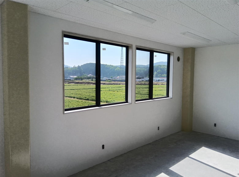 漆喰塗料しっくのん/薬仙石灰株式会社