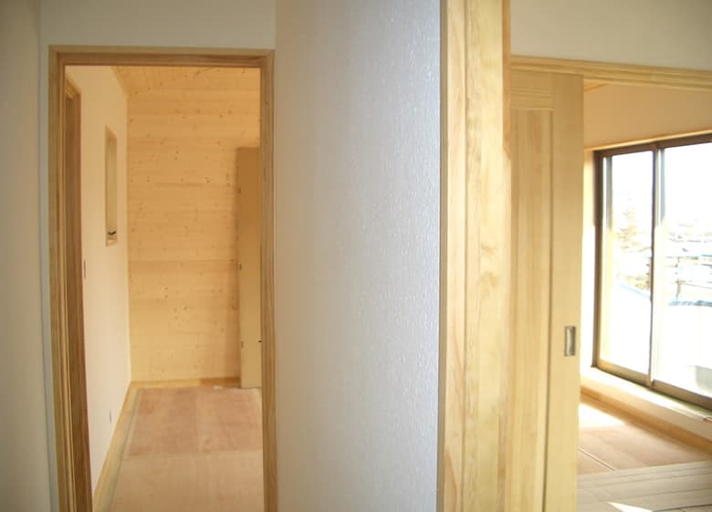 ローラーで塗る漆喰 しっくのん