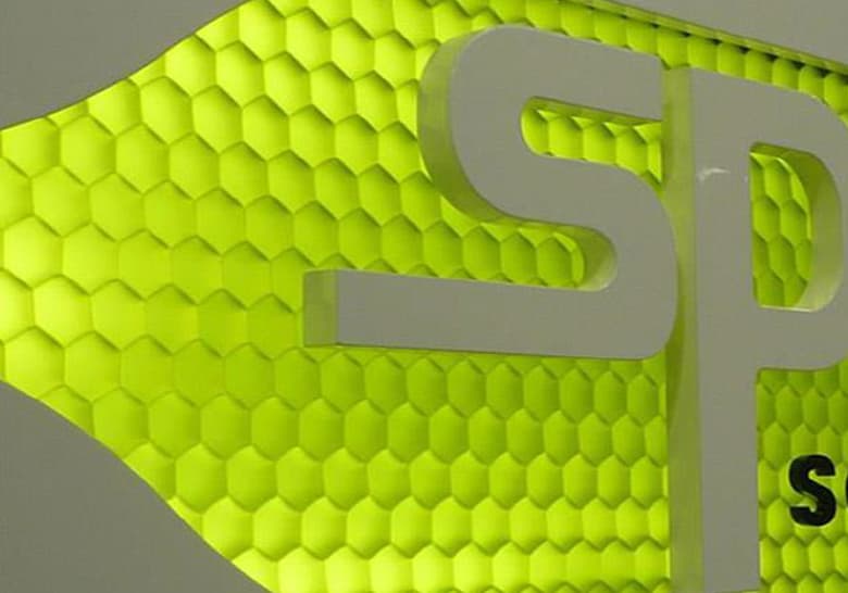 イタリア製アクリルパネル「bencore」/株式会社山上