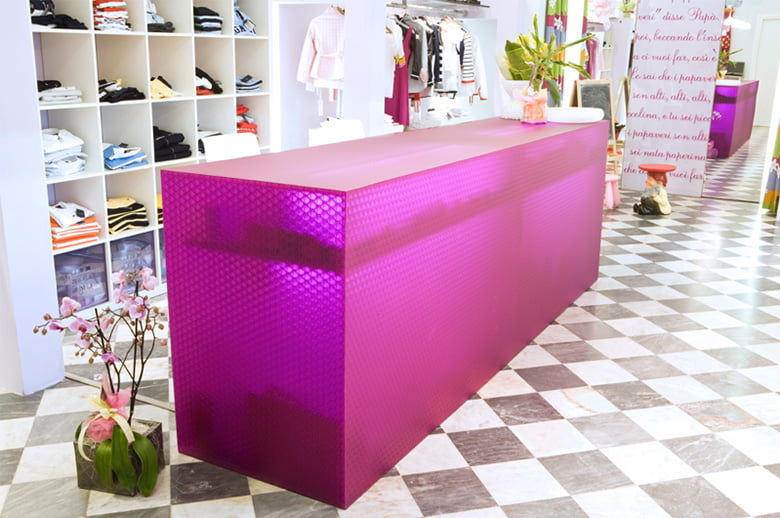 イタリア製アクリルパネル「bencore」