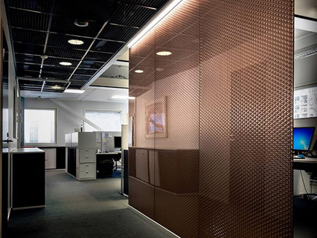 イタリア製アクリルパネル「bencore」