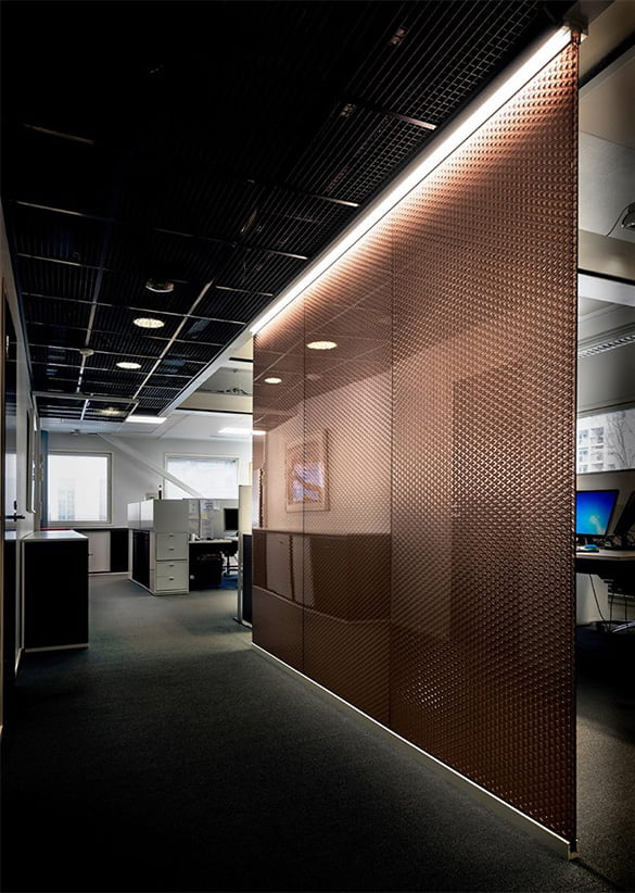 イタリア製アクリルパネル「bencore」