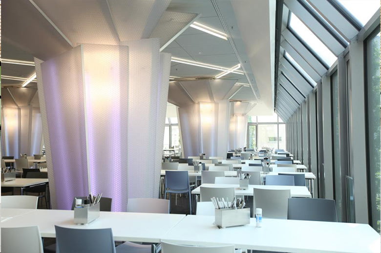 イタリア製アクリルパネル「bencore」