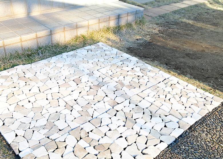 防草シート付き天然石マット/株式会社山善