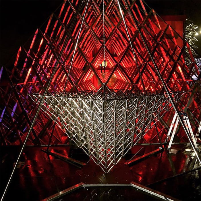 ピラミッドアート