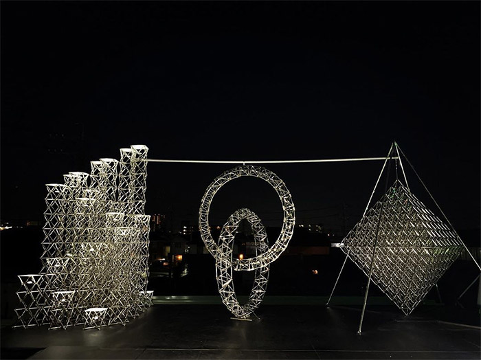 ダイヤモンドタワーサイン