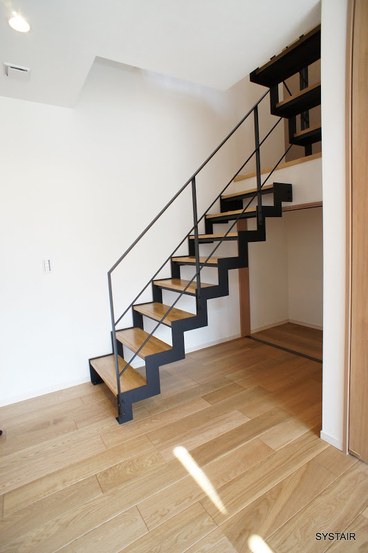 リビング階段SYSTAIR(システア) THシリーズ