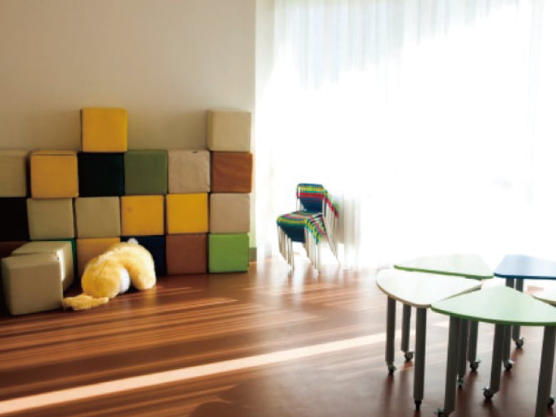 断熱性床下地材「ネダフォーム®」