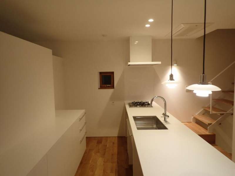 横軸すべり出し窓【オーニング】