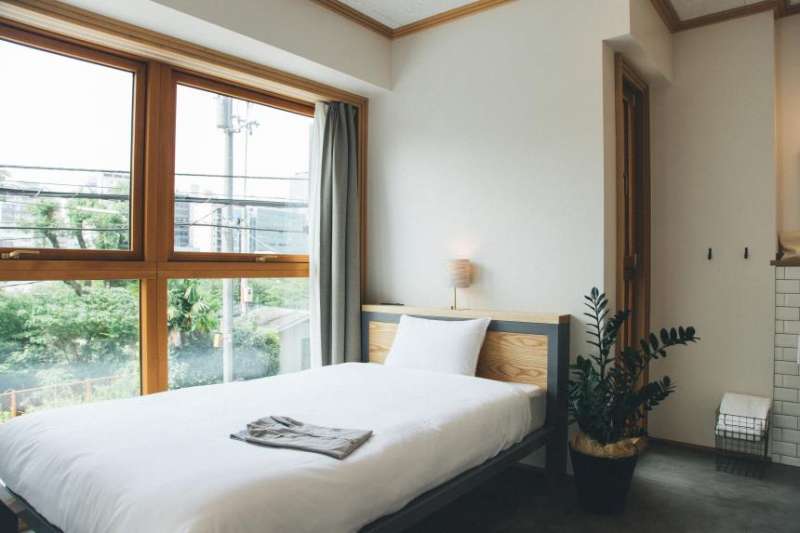 横軸すべり出し窓【オーニング】