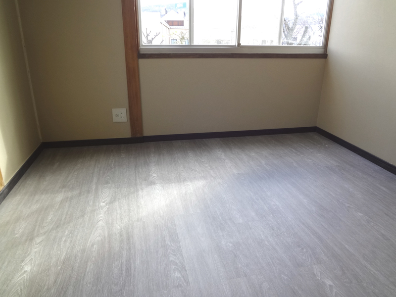 「デコリカクリック」 接着剤不要 ワンタッチ施工